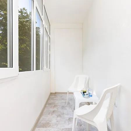 Modern 1br With Private Garage Near Mall Plovdiv, Pulmed And Rowing Canal Daire Filibe