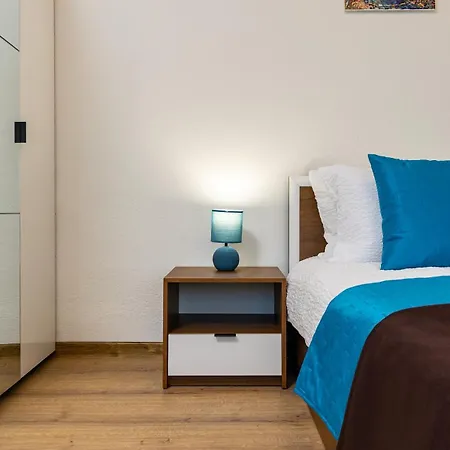 Apartman Modern 1br With Private Garage Near Mall Plovdiv, Pulmed And Rowing Canal Plovdiv