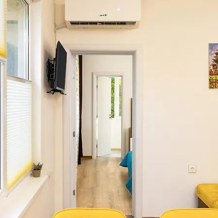 Modern 1br With Private Garage Near Mall Plovdiv, Pulmed And Rowing Canal