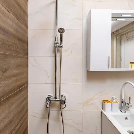 Apartmán Modern 1br With Private Garage Near Mall Plovdiv, Pulmed And Rowing Canal Plovdiv